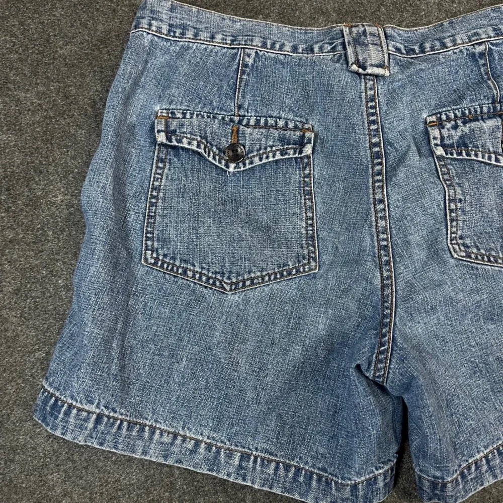 Calvin Klein Jeans Womens Size 10 Denim Shorts High Rise Medium Wash Cotton VTG